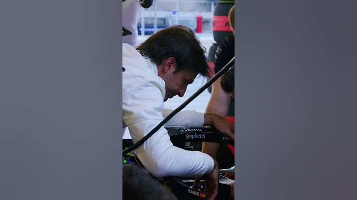 Behind the Scenes with Carlos Sainz at Williams Racing 💙 #williamsf1 #williamsracing #carlossainz