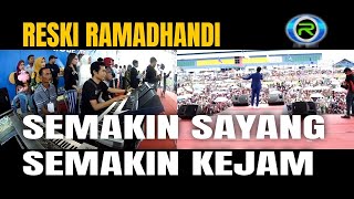 Download Lagu Semakin Sayang Semakin Kejam (Cover) - Resky LIDA |  RoNz Music Live Show MP3