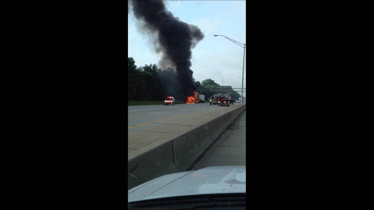 Tractor trailer fire Louisville, KY YouTube
