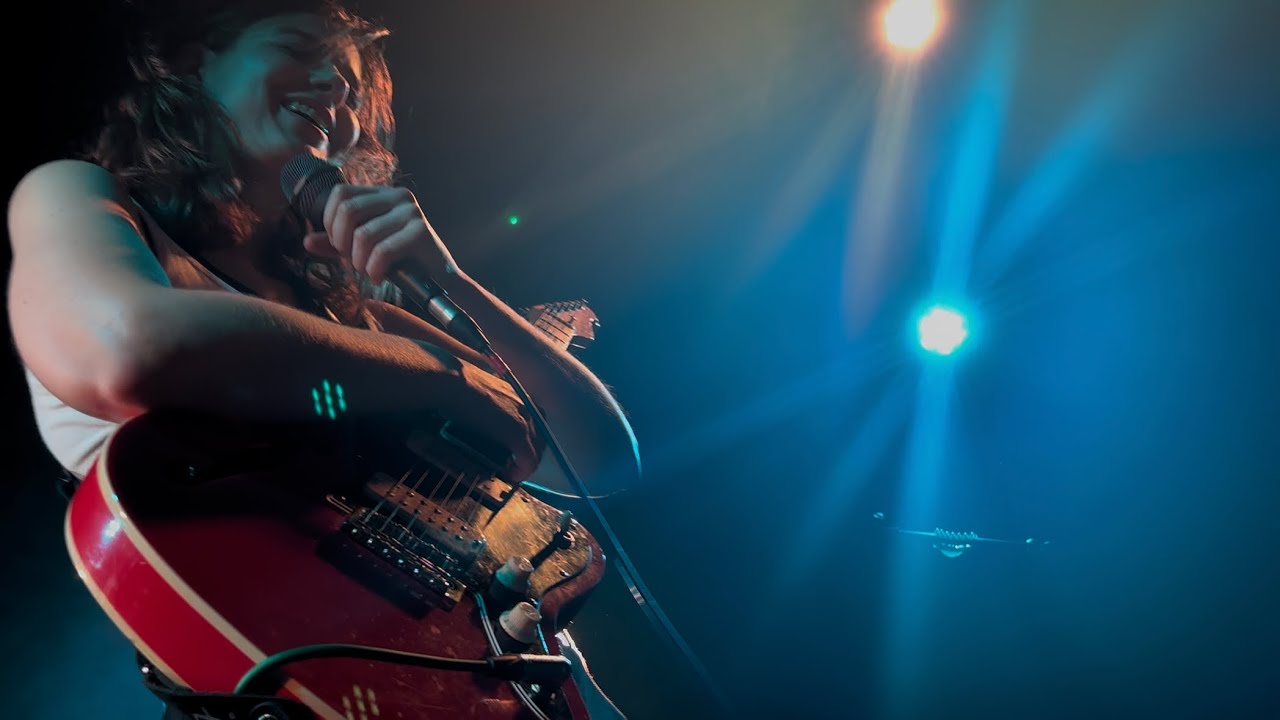 Porridge Radio - 7 Seconds (Live @ Gorilla, Manchester)