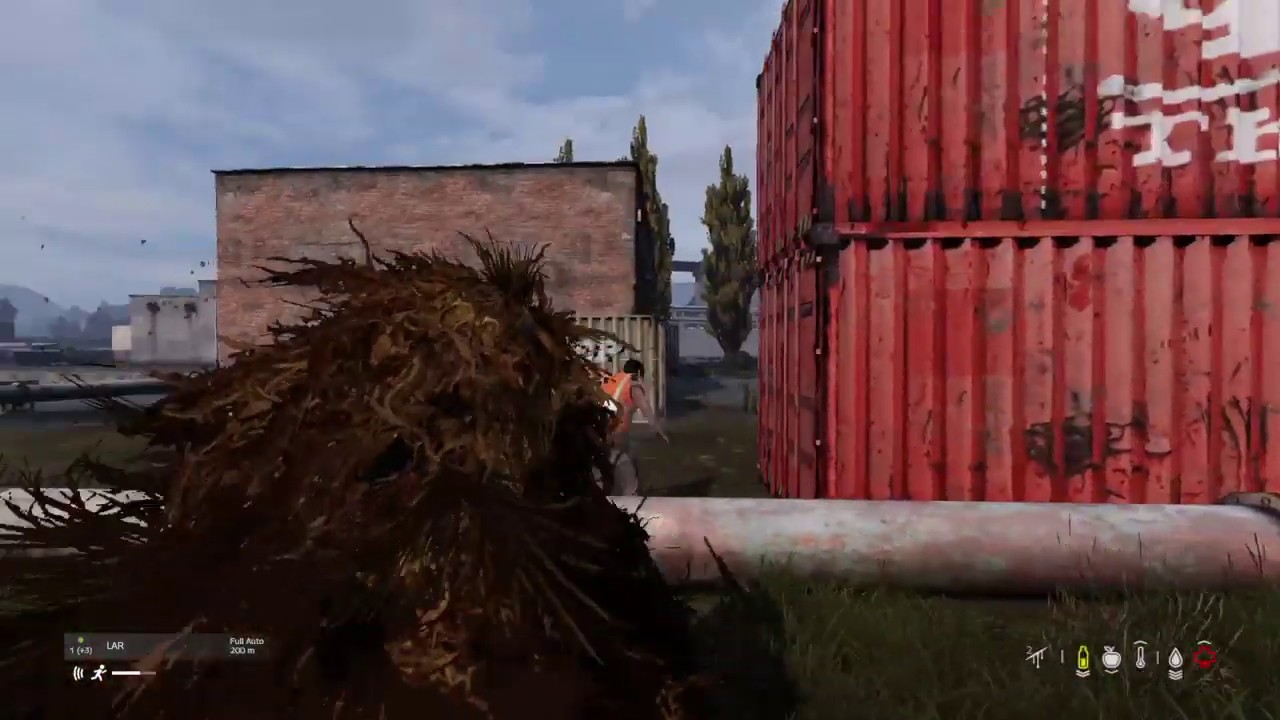 DayZ PVP PS4 TELL ME IF HES HACKING OR JUST ON DIALUP???