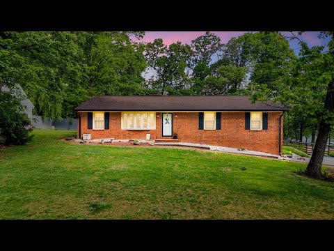 5403 Tomahawk Cir, Salem, VA home video tour