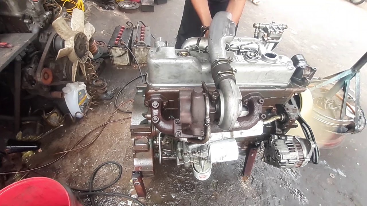 Mitsubishi 4D31 Turbo 4 chân xe cuốc S265 Sumitomo đẹp lh 0907477444 ...