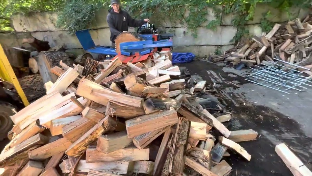 Fast Firewood with Eastonmade 2228 wood splitter YouTube