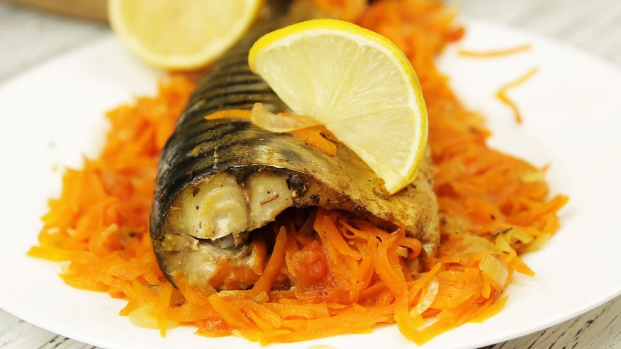 Скумбрия в духовке с морковью и луком в фольге. Скумбрия в духовке. Скумбрия в духовке с морковью и луком. Скумбрия в духовке с морковью. Скумбрия в духовке с морковью и луком.