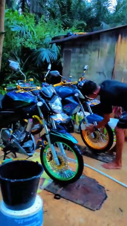 story wa cinematic motor vixion old😀 #vijar #vijarindonesia #vixionmodifikasi #viral #tranding