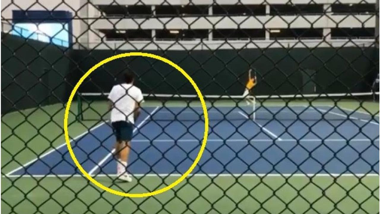 Roger Federer hits stunning return in training, Verdasco impressed!