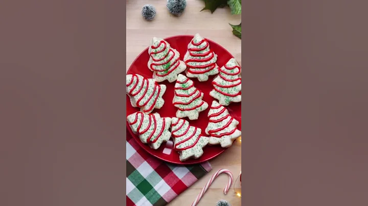 Little Debbie Inspired Christmas Tree Cakes #Shorts