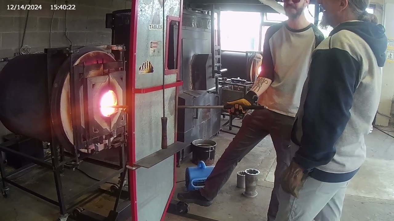 Glass blowing class in Lincoln City