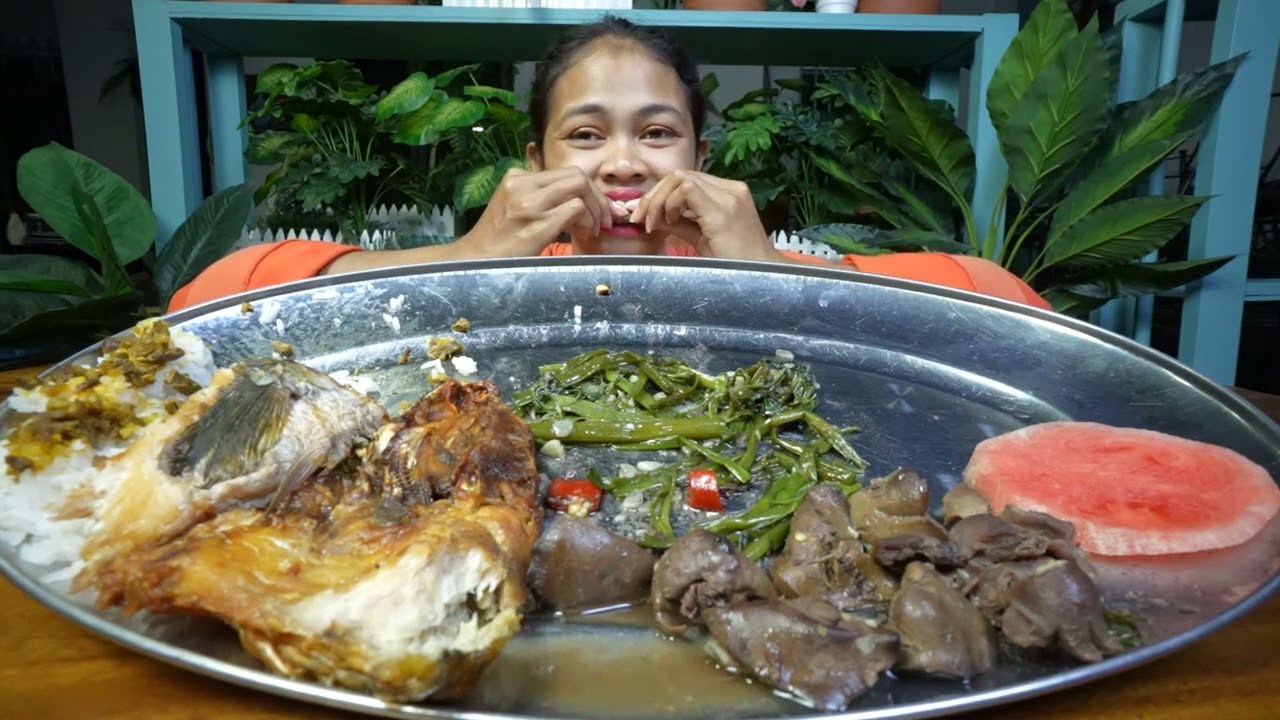 Best spicy chicken liver with salty snake head fish EP18