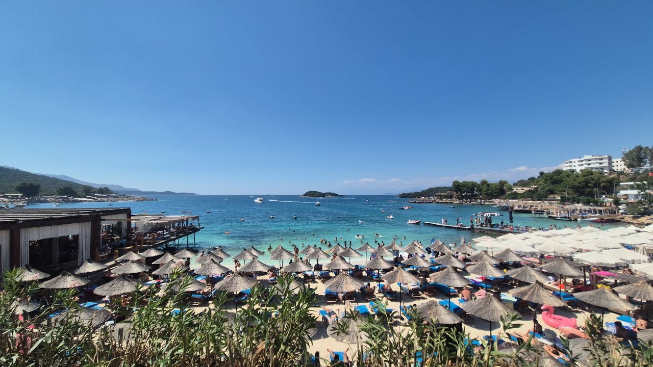 Arnavutluk'un en popüler tatil beldelerinden Ksamil! 📍🇦🇱 (2025)