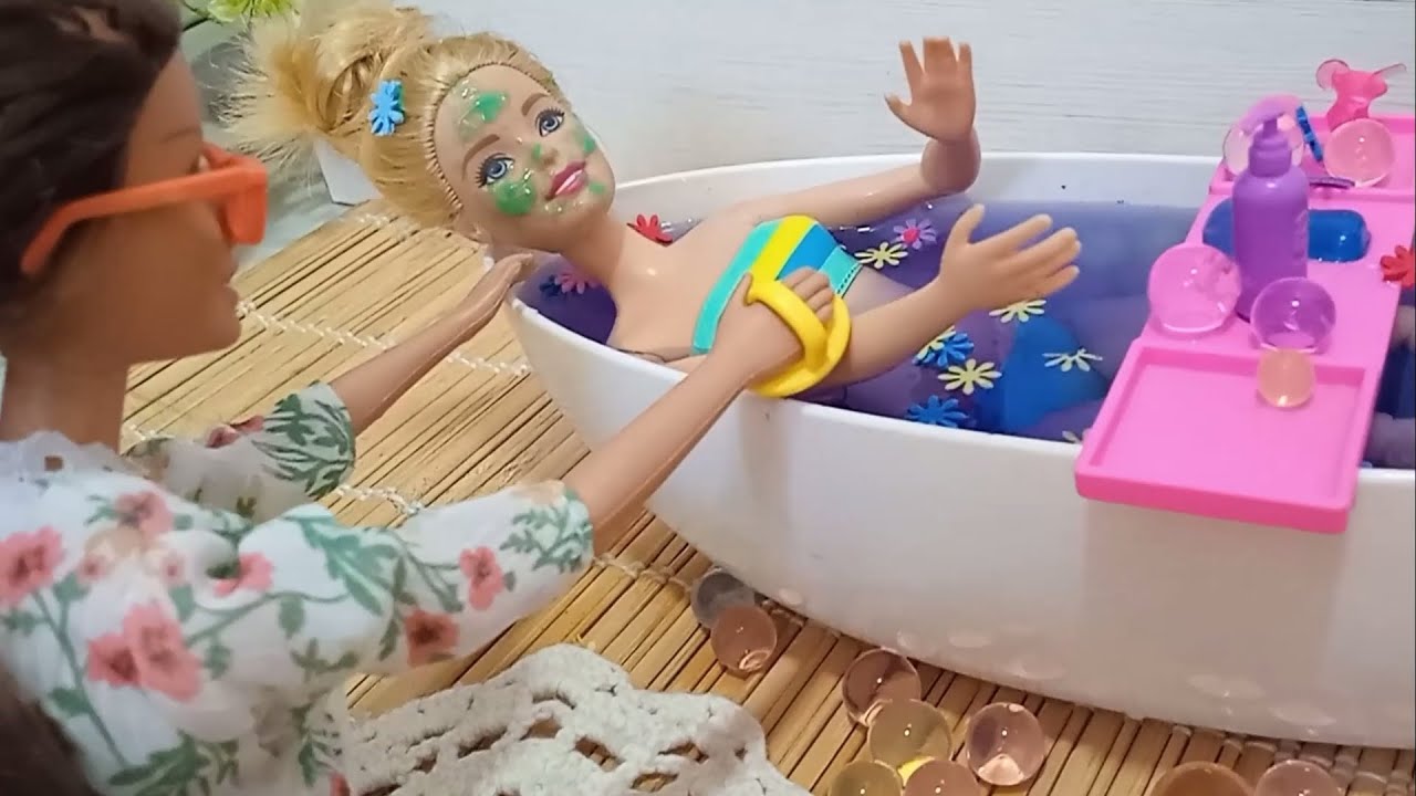 Skincare routine Barbie #barbie #skincare - YouTube