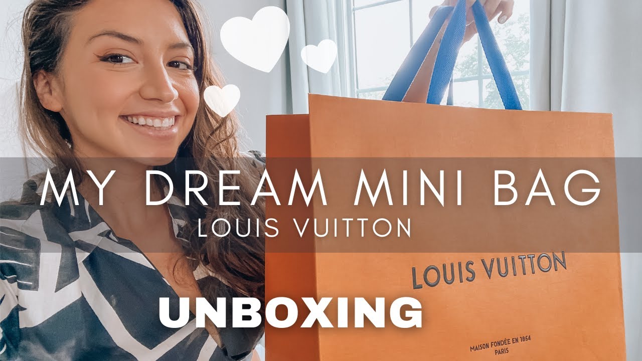 Unboxing My New Louis Vuitton Cluny Mini ! I am so Obsessed 😍#lv