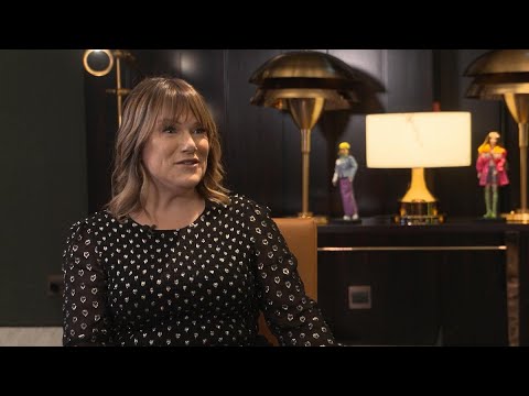 62 წლის ბარბი: მოდის სიმბოლო და ბავშვების შთაგონების წყარო