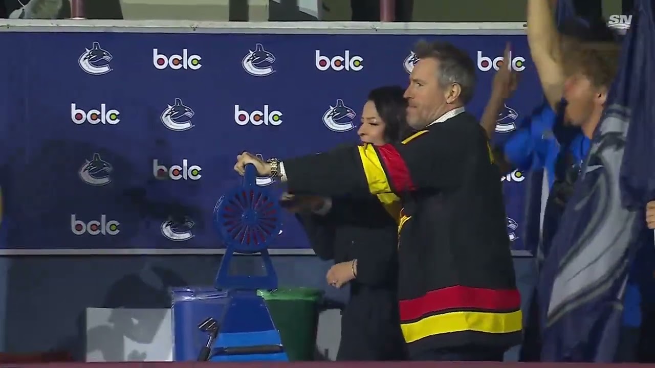 Kirk McLean cranks the siren