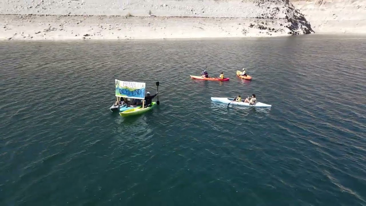 Manifestación en Kayak en el Embalse Santa Juana por Defensa del Río Matancilla, Región de Atacama
