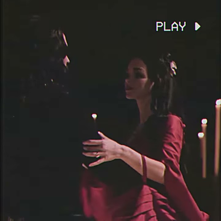 Dracula | Mina | Hot to the touch