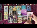 Si te pudiera hablar ahora mismo... qué te diría ? Como se siente ? Tarot interactivo del amor hoy