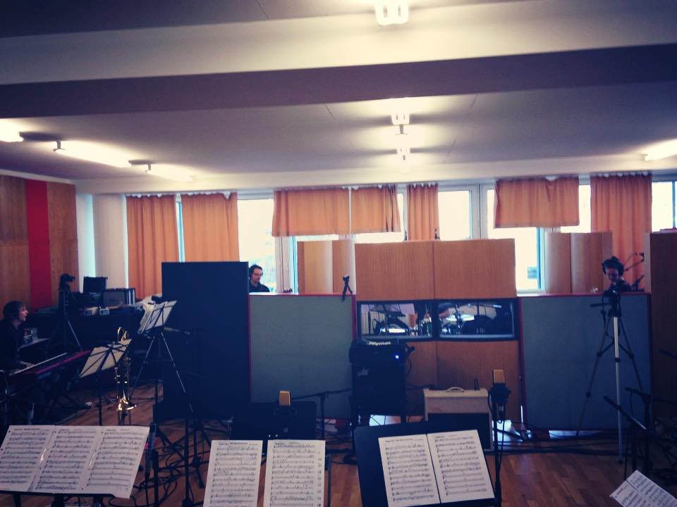 Slow hot wind by Phat Cool Bigband (Henri Mancini)