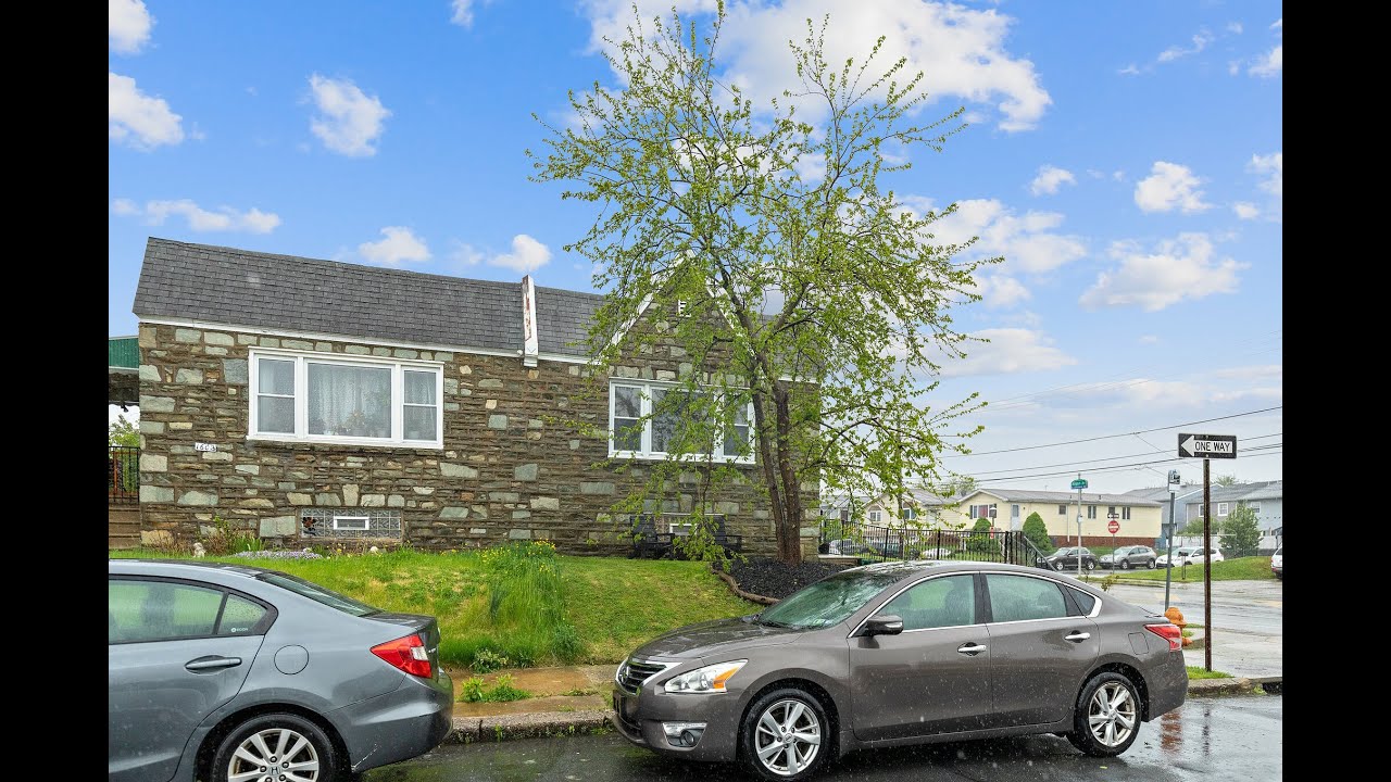 1600 Strahle St, Philadelphia, PA 19152 | MLS# PAPH2113158