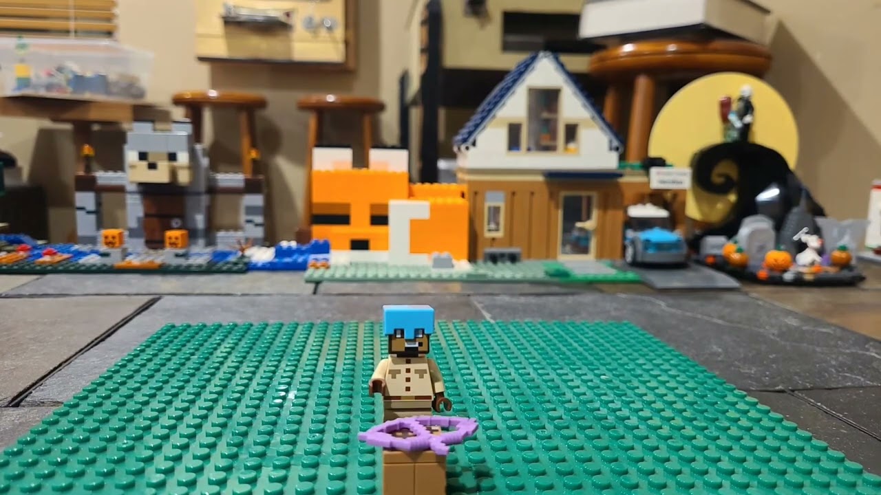 Lego Minecraft Stop Motion! ("Subwoofer Laluby" by C418)