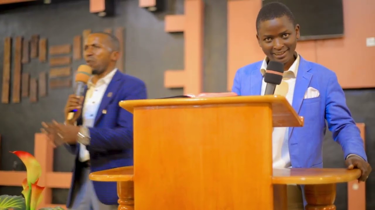 Uguhaye gato ariko afite burya Nakanini Azakaguha Kabe Gatoya ariko kaboneke