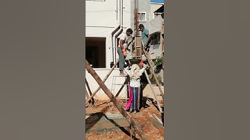 Column concrete compaction with vibrator