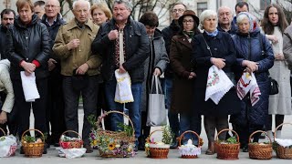 Ukraine marks Orthodox Easter with prayers for those trapped - ABC News