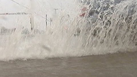 Raw: Heavy Rain Causes Flooding in West Texas