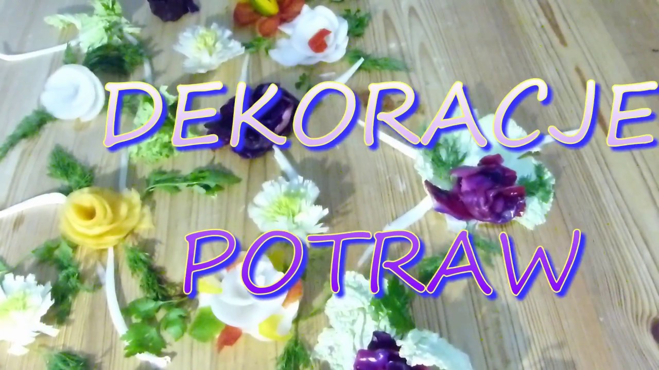 Świąteczne dekoracje dekorowanie ryb sałatek talerzy półmisków stołów potraw ciasto marchewkowe