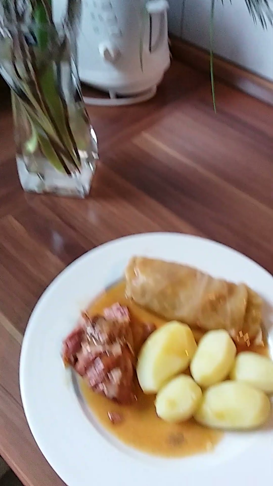 Sarma....krautwickel mit Rippchen.....sehr lecker 😍😘 - YouTube Sarma....krautwickel mit Rippchen.....sehr lecker 😍😘 - YouTube