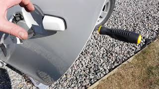 Badcut Remove doorhandel v40 v70, v40 door problem