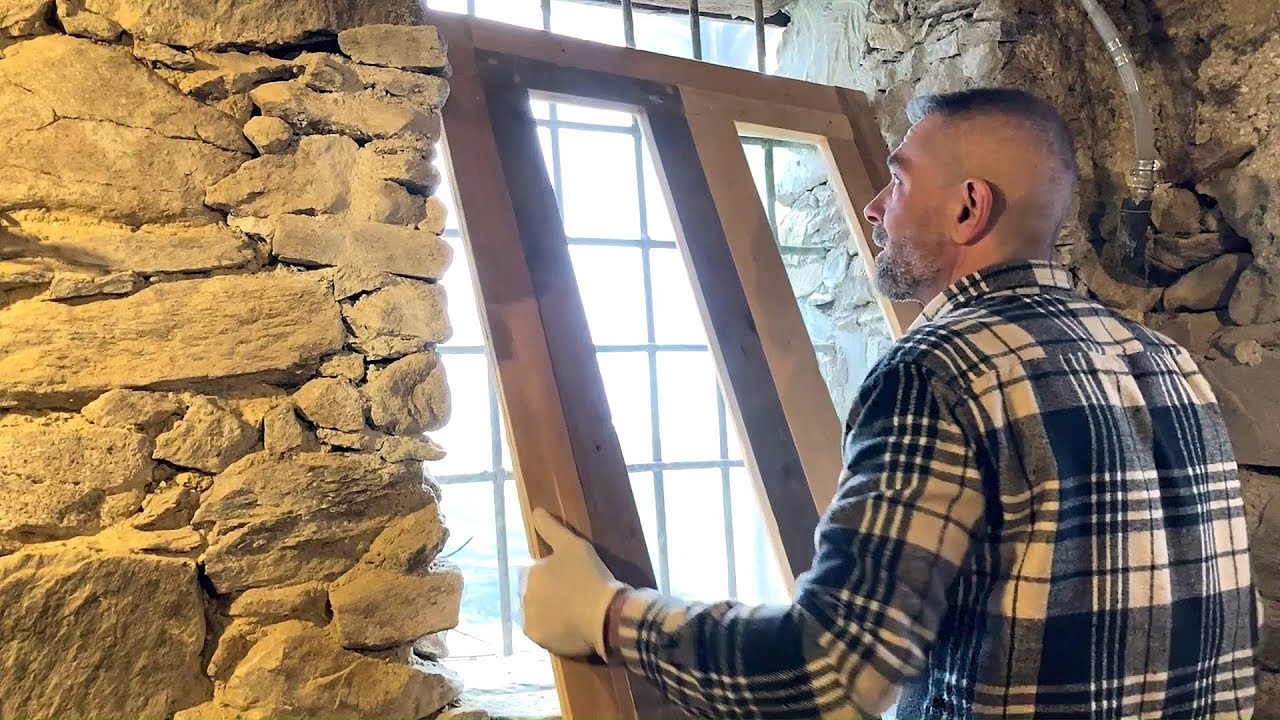 Ep. 87 – Lavori in Baita nelle Alpi – Finestra – Muro pietra – Sfalcio prato – Foto trappola