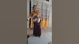 Mama gerah pulang pengajian langsung buka baju dan ngajakin
