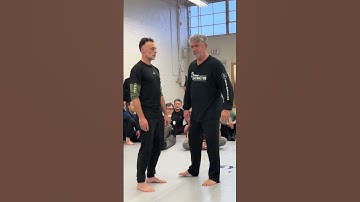 Deeper calm, deeper punch 深い静けさ、深いパンチ