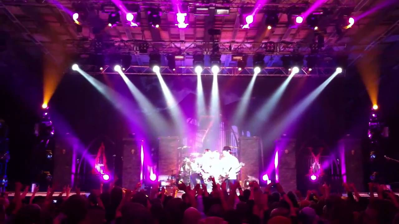 [HD] Avenged Sevenfold - Unholy Confessions | Live Baltiska Hallen Malmö 19/11 -2010