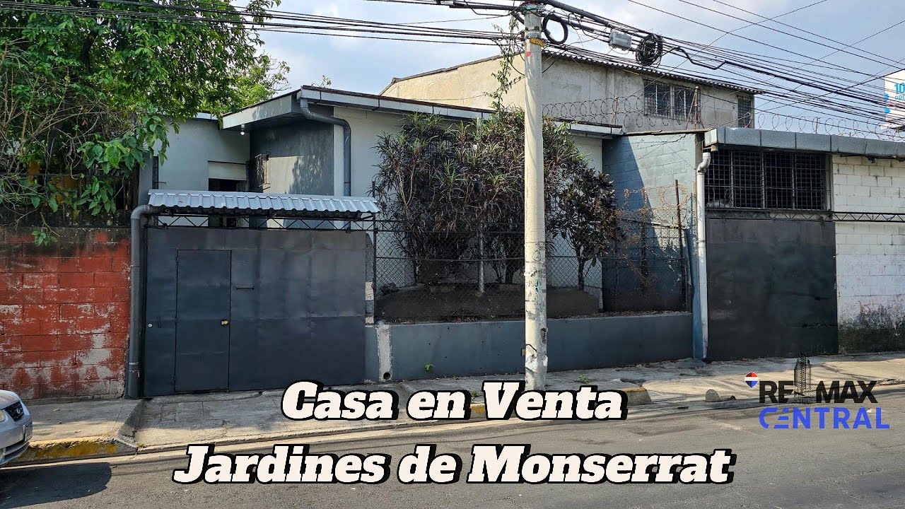 CASA EN VENTA JARDINES DE MONTSERRAT, EL SALVADOR.
