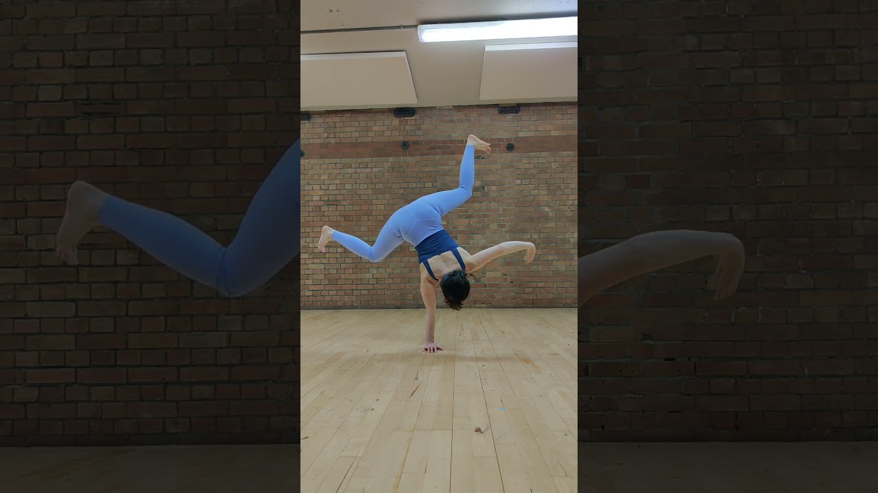 Handstand dance 