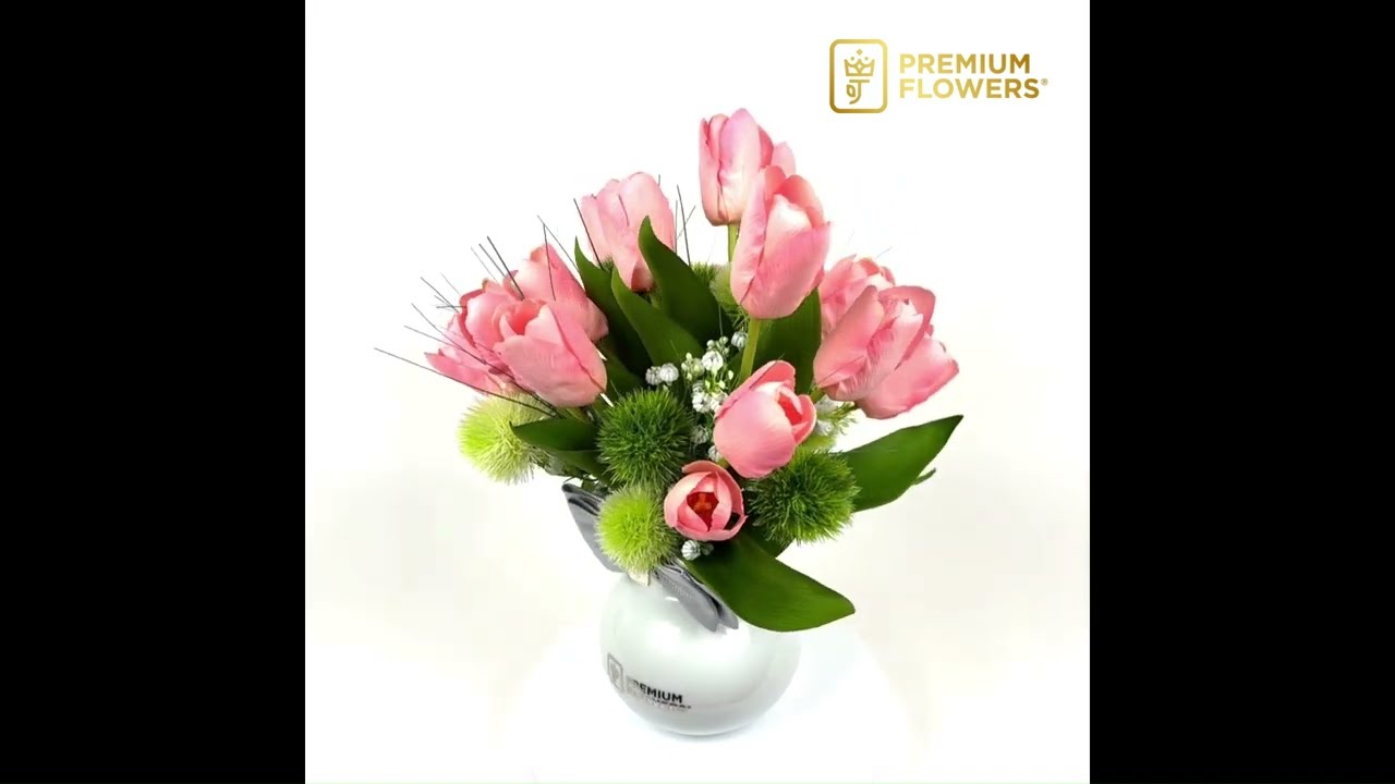 Dreamscape in Delight - Platinum White Vase