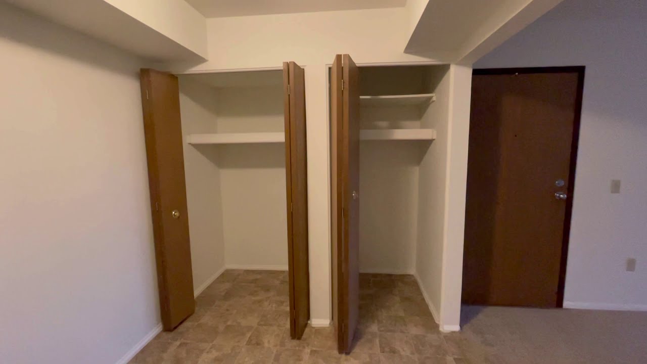 Two Bedroom Cypress Apartment 10112 Thornridge Apartments, Grand