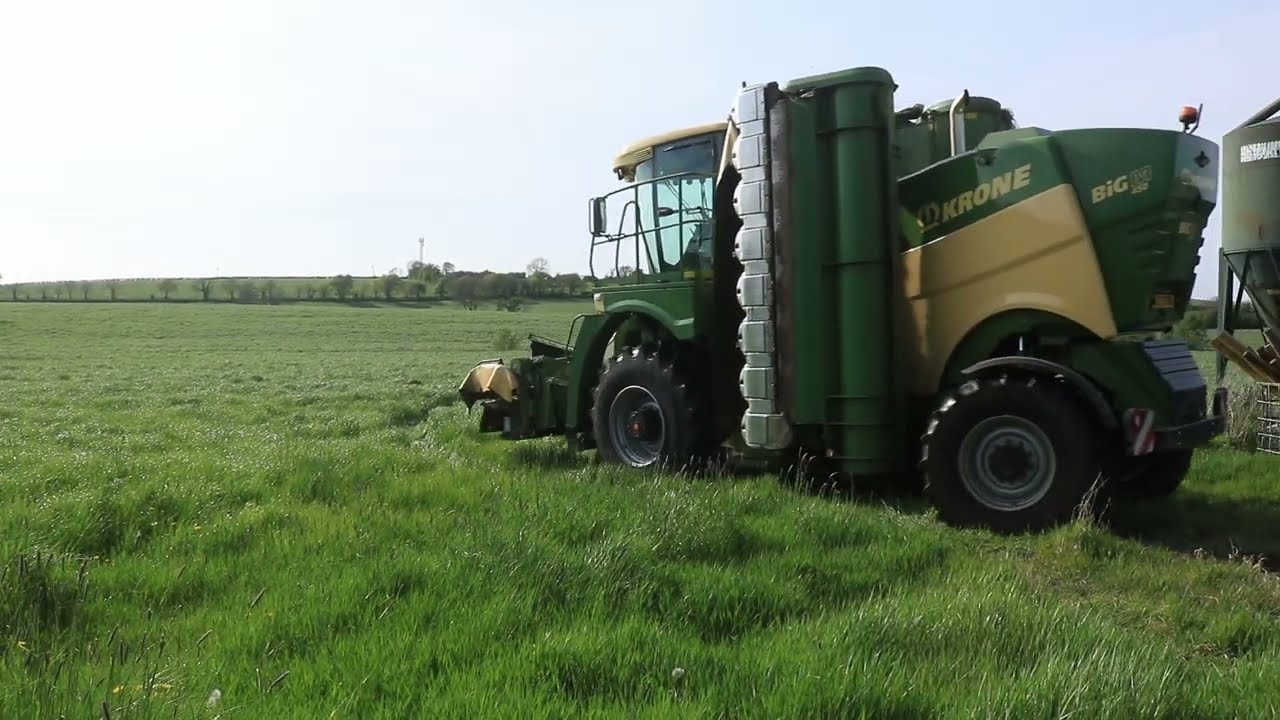 W S Livingstone Contacts Mowing and Tedding 2025