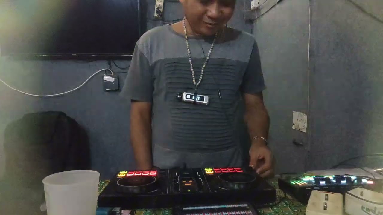 DJ kerambay funkot sikapmu yang pertama