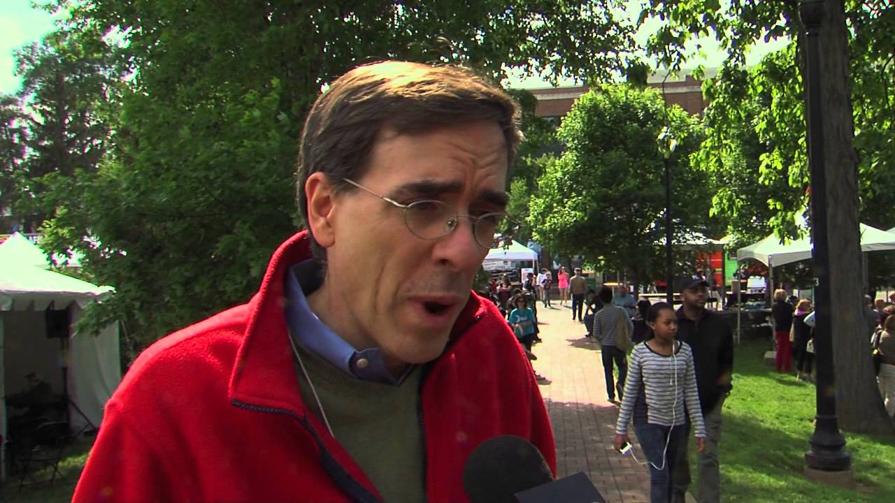 Book Critic Ron Charles on His Dream Job Reviewing Books at The