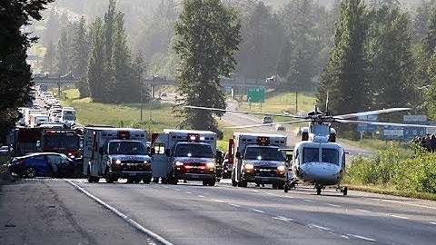 Serious crash closes Hwy 1 in Langley, BC