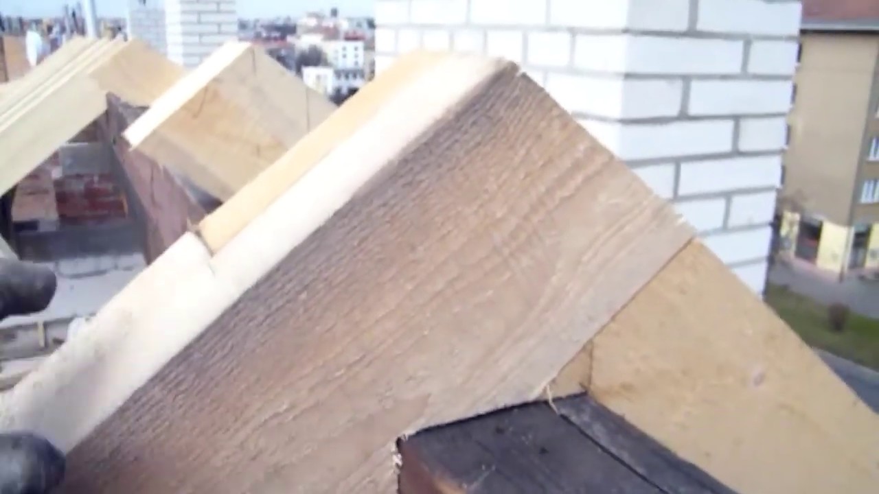 Krov - Vyřezání sedla a ostřihu. Tesařský spoj.