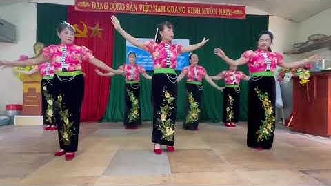 Múa bản làng em chào mừng ngày 20/10/2025