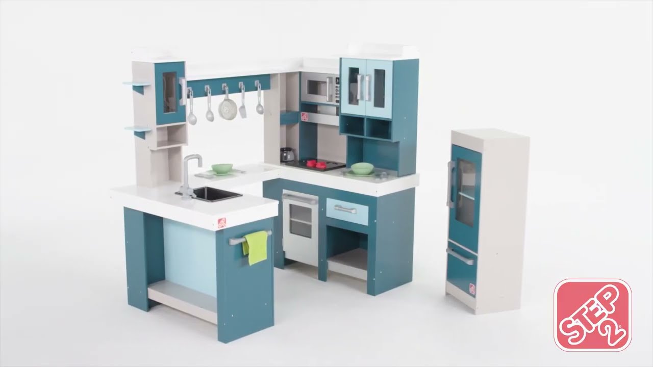 Step2 Grand Walk In Grand Play Kitchen Step Walk In Grand Kitchen