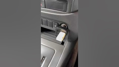 UGREEN Bluetooth Transmitter Car USB C PD 20W Wireless Bluetooth Receiver MP3 Car Charger Hands-Free