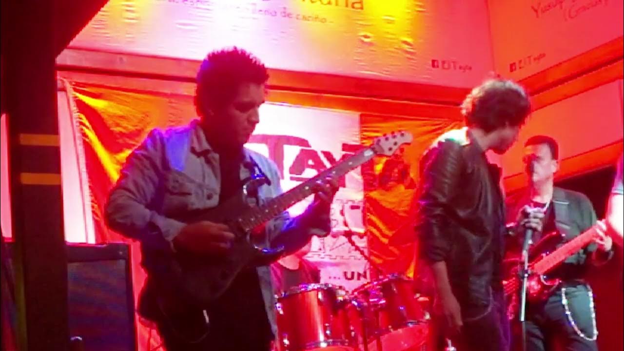 Fossil Rock Band Johnny B. Goode cover En vivo en Tayta de Barranco