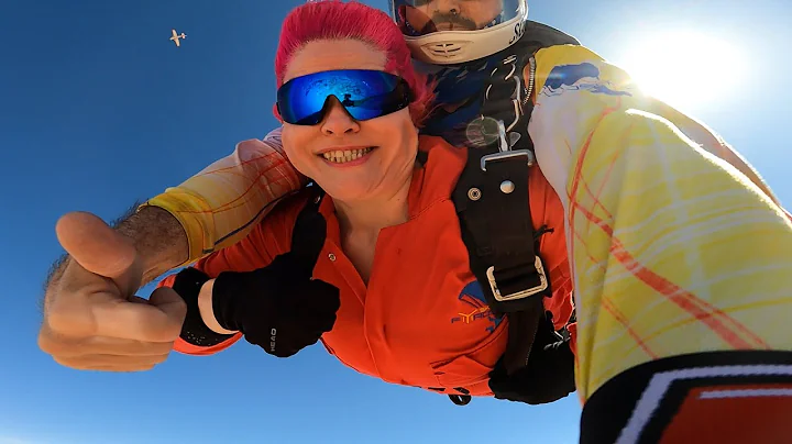 Jennifer Otero - Tandem Skydive in Las Vegas at Sk...